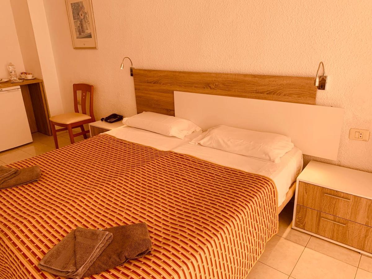 Pondemar Apartaments Vistas Playa Feñabe Exteriér fotografie